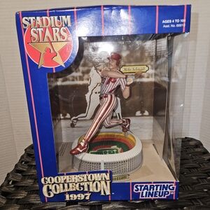 1995 Starting Lineup Action Figure Mike Schmidt Baseball Figure
